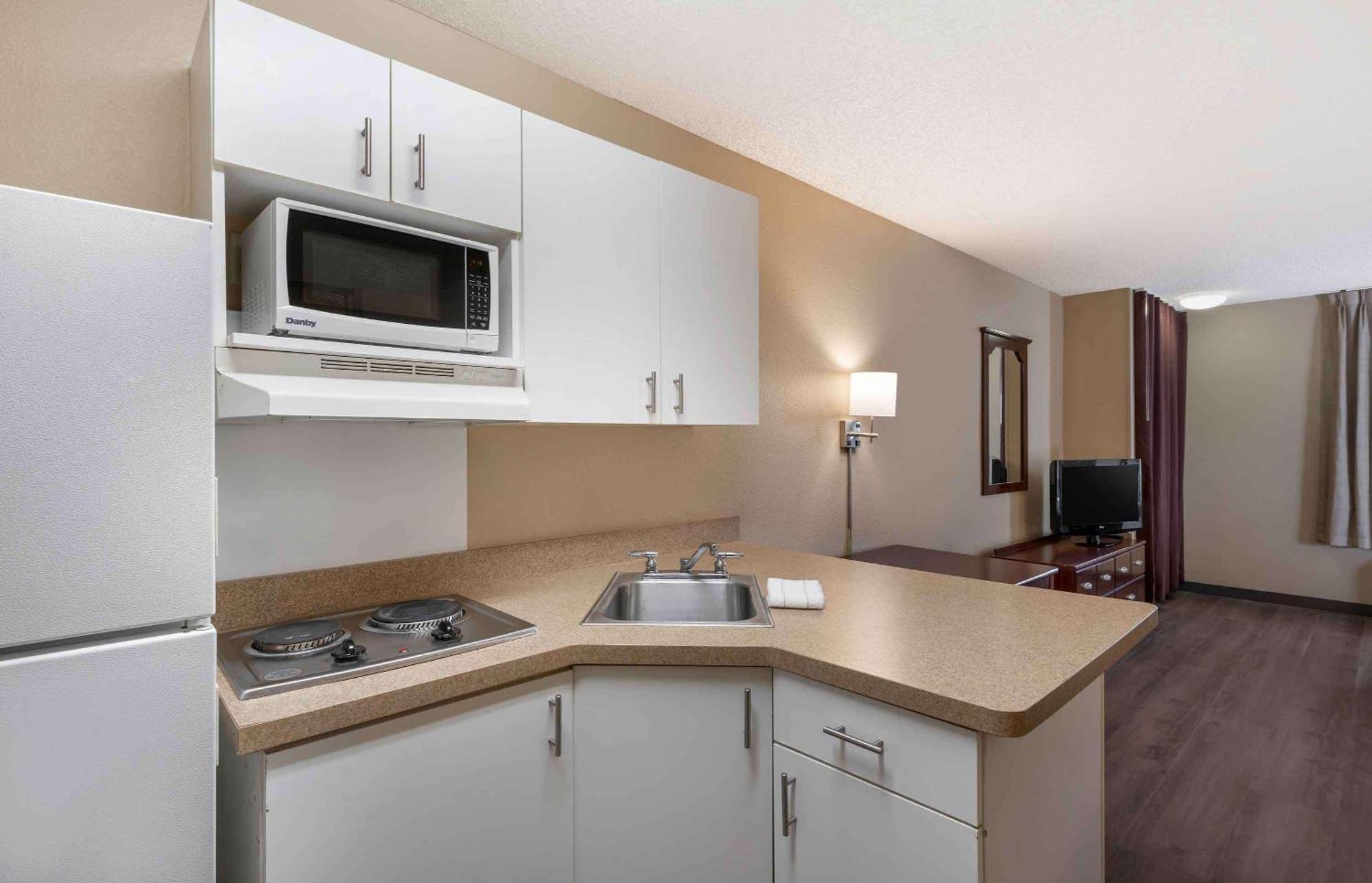 Extended Stay America Suites - Portland - Beaverton Hillsboro - Eider Ct Екстериор снимка